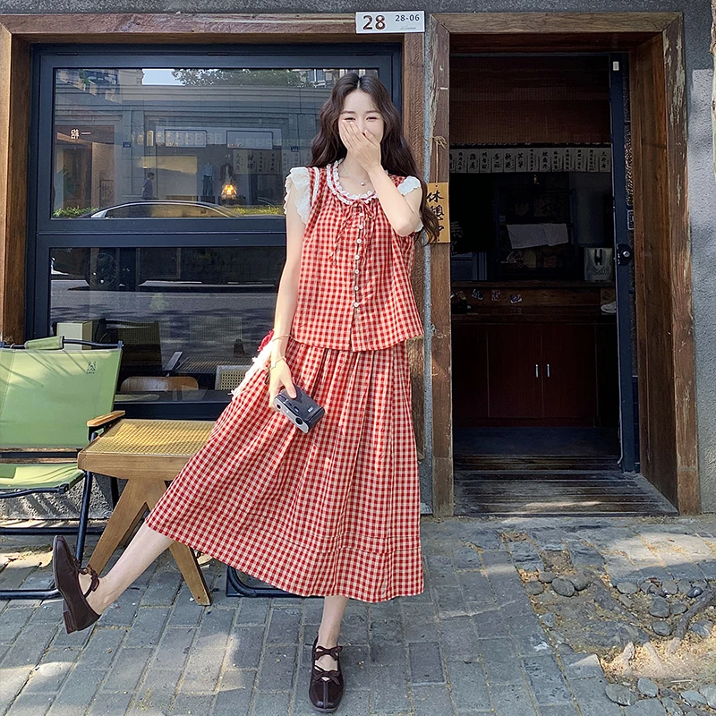 独特漂亮甜美显瘦套装裙女2025夏季新款红色格子上衣半身裙两件套