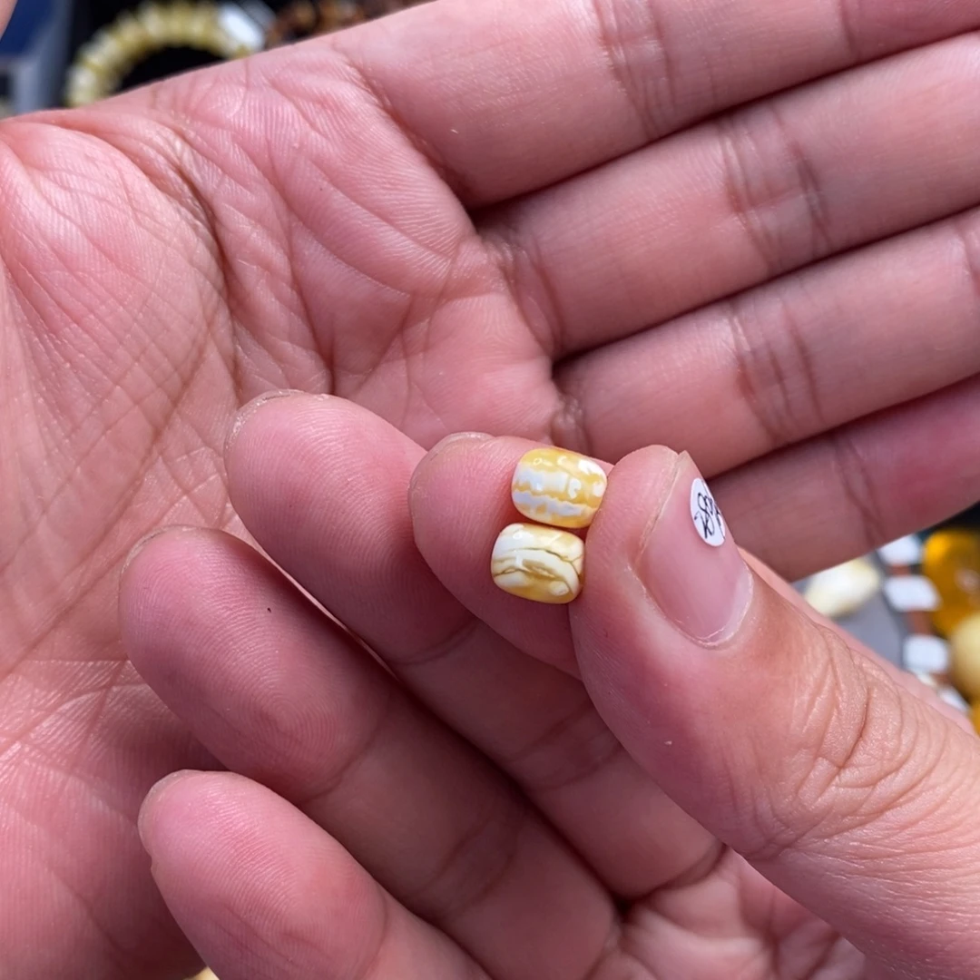 般***蜜蜜蜡未镶嵌裸石8.3mm