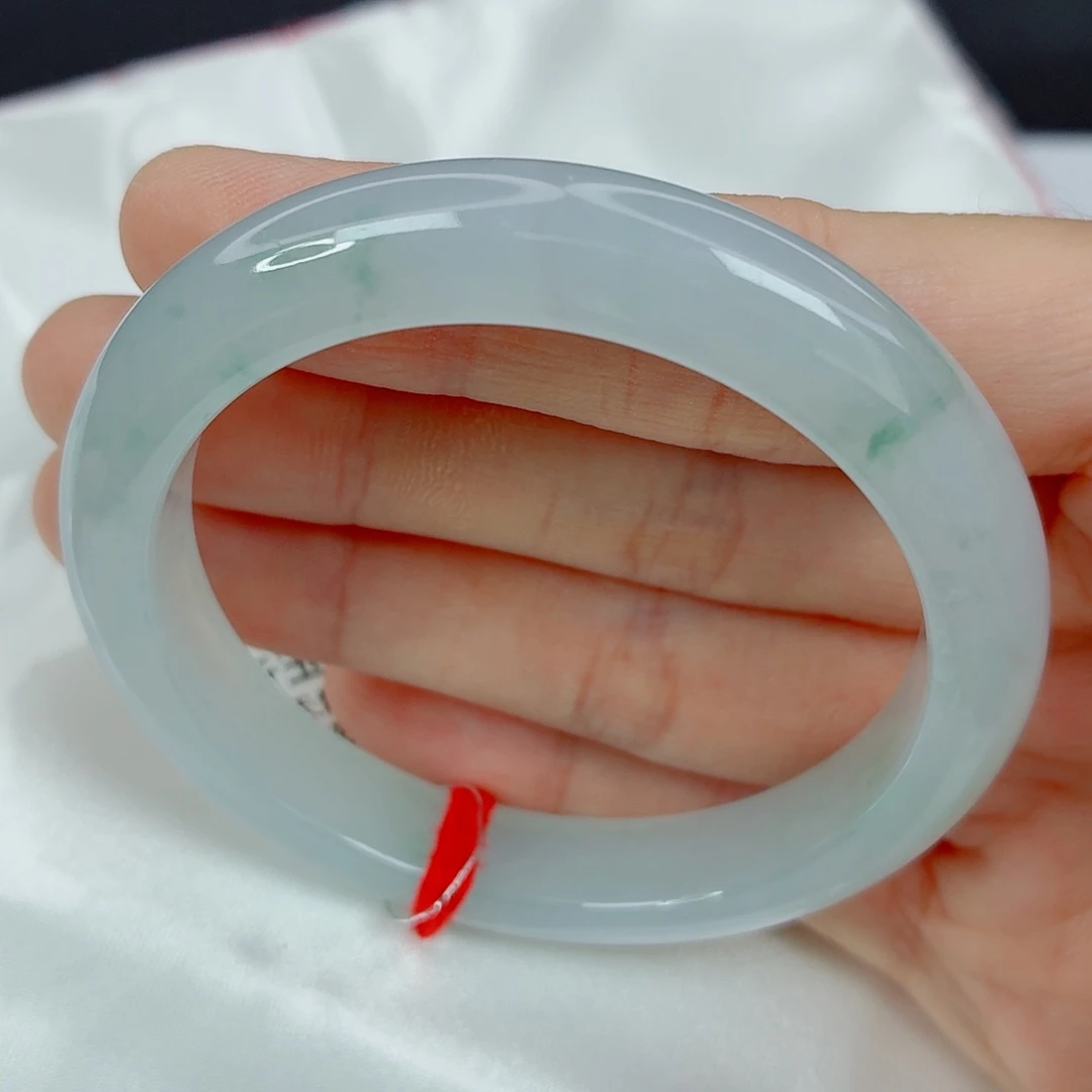 翡翠未镶嵌手镯51.8正圈，秀气冰润淡雅