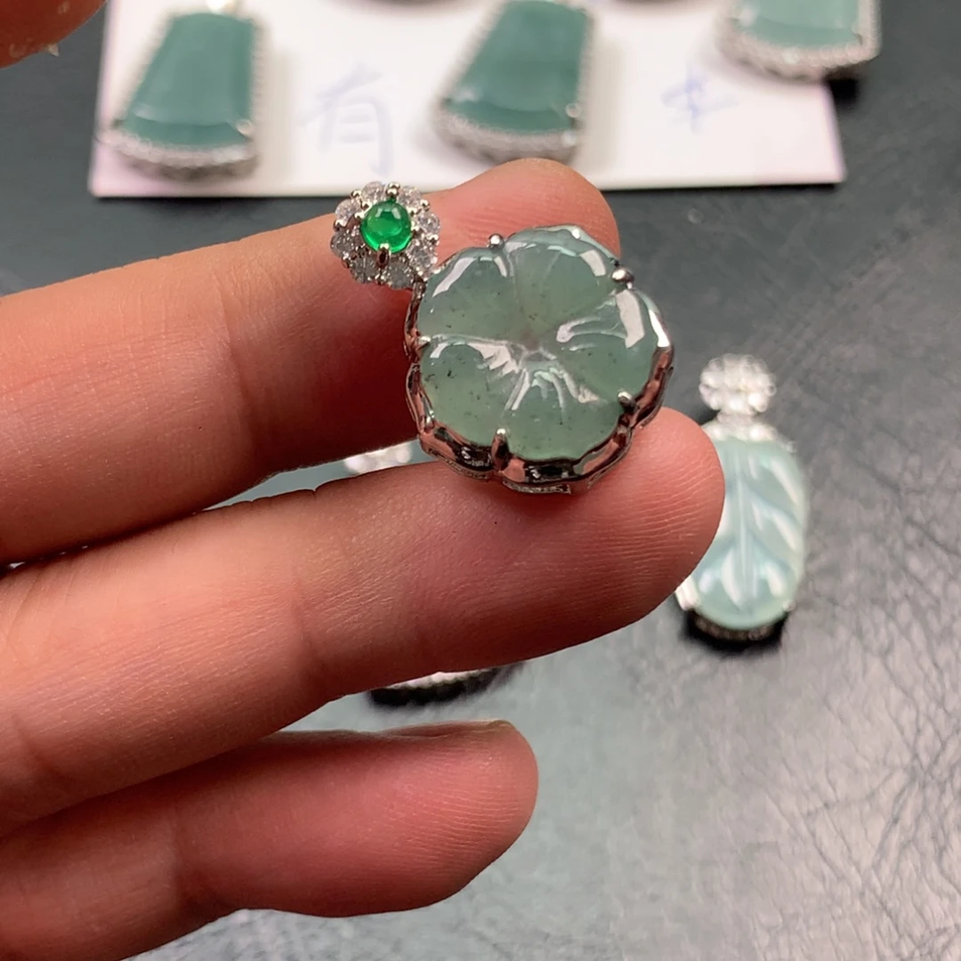 翡翠未镶嵌戒指有钱花