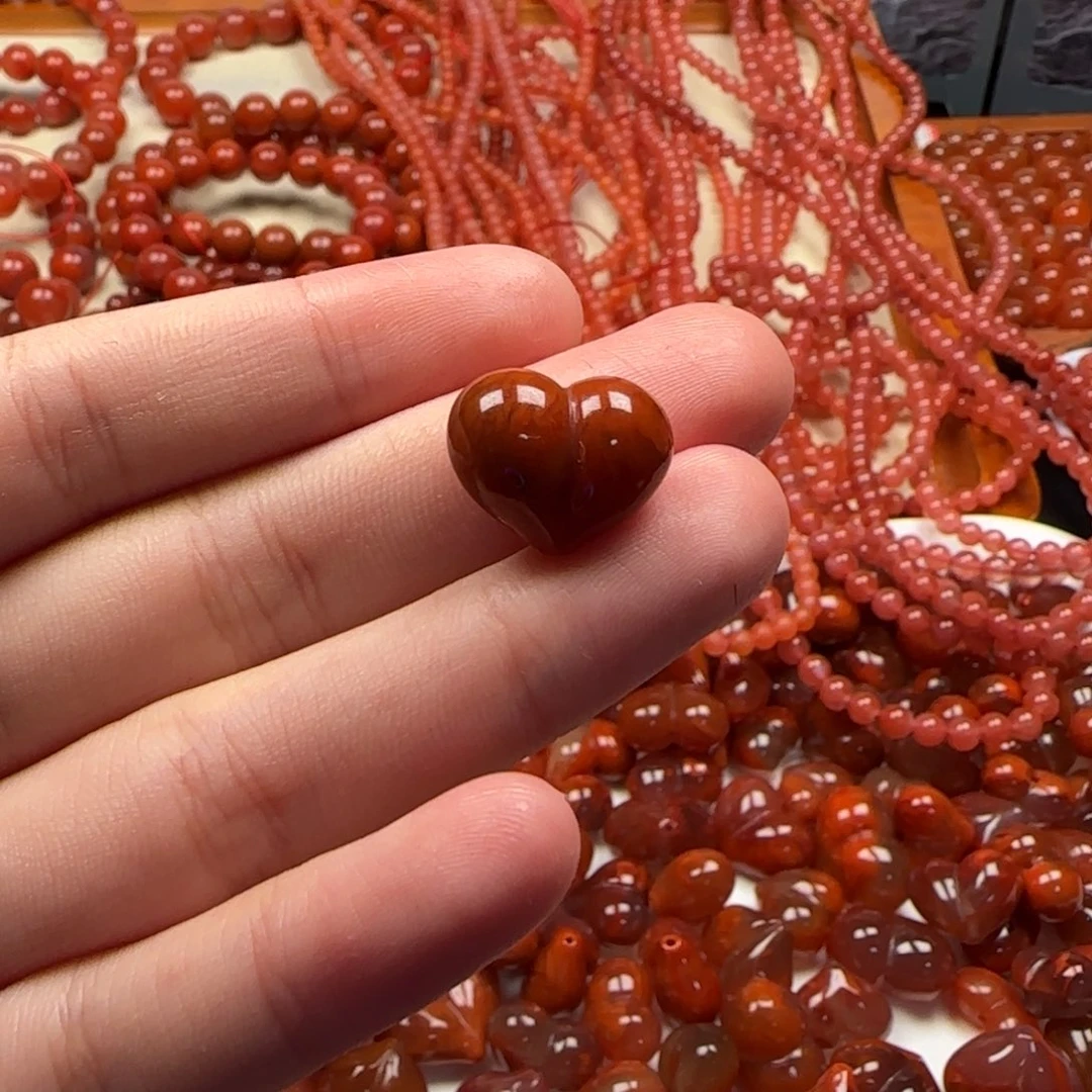 南红玛瑙未镶嵌挂件放漏50克价