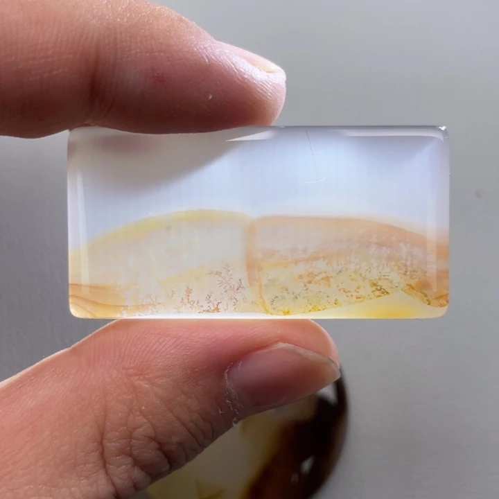 玛瑙/玉髓颈饰未镶嵌椿*