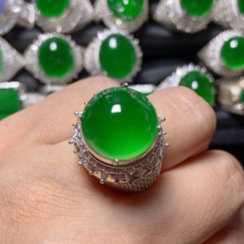 【闪购商品】翡翠未镶嵌颈饰~****~翡翠