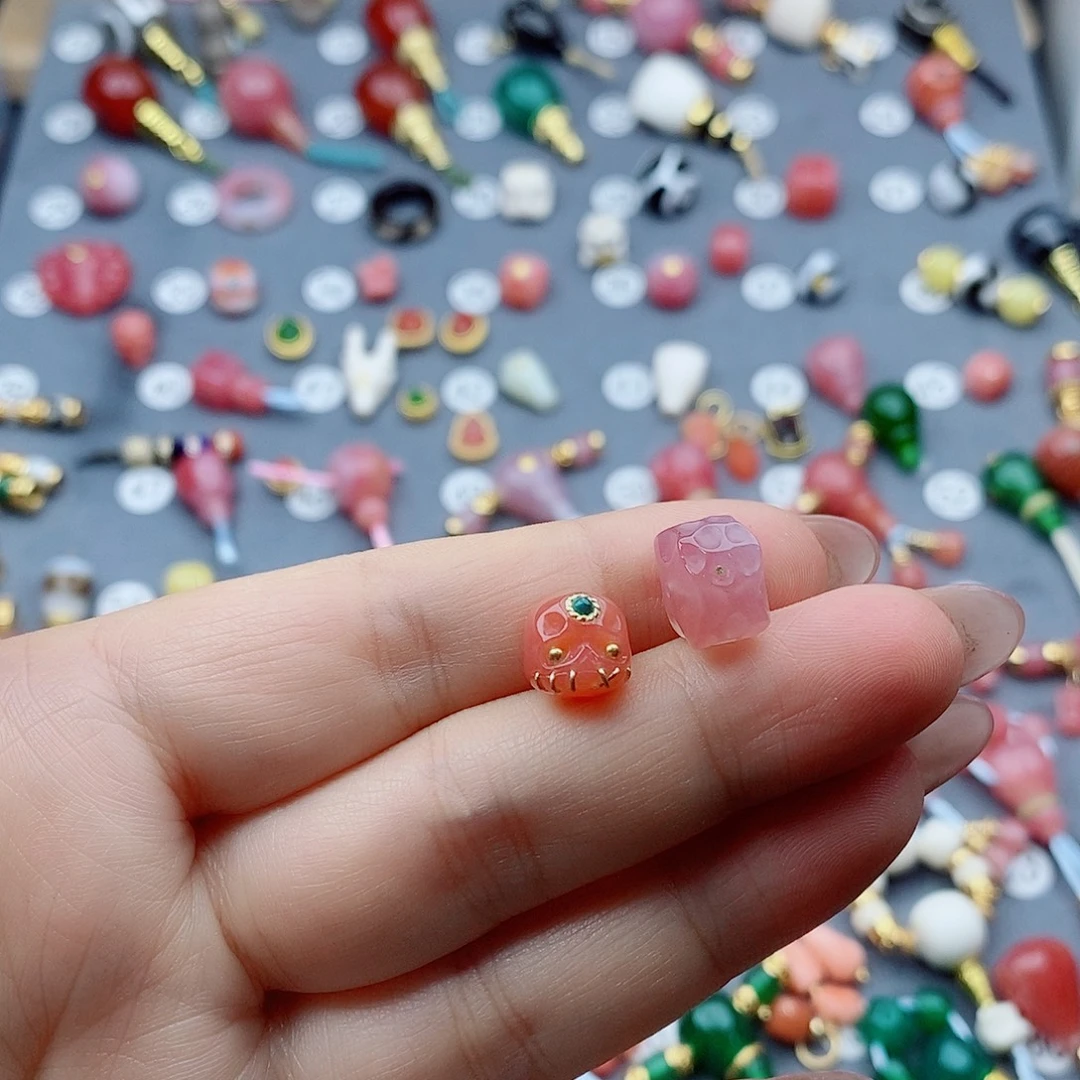 音***胺玛瑙/玉髓未镶嵌饰品