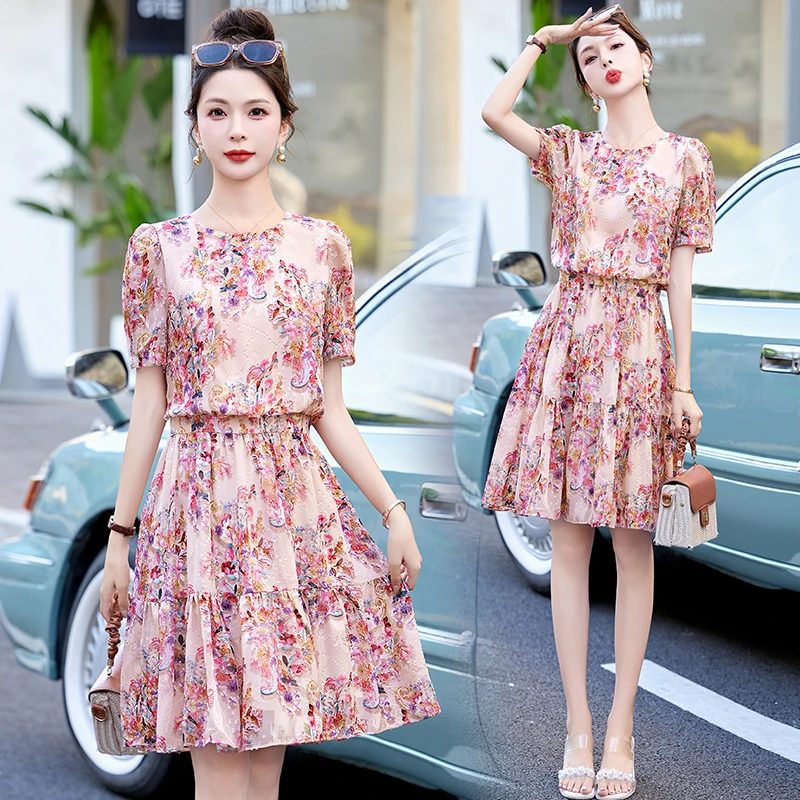 高级感蕾丝拼接印花连衣裙女2025夏新款收腰显瘦洋气减龄气质裙子