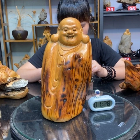柏木菩****?太行崖柏根雕