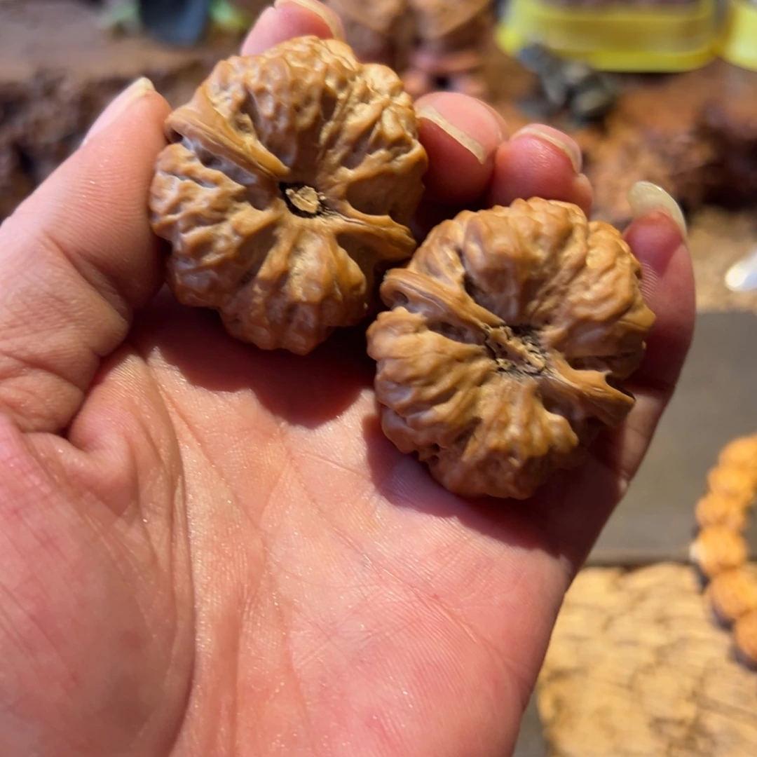 渤***霍把件文玩核桃文玩核桃精品蛤蟆头