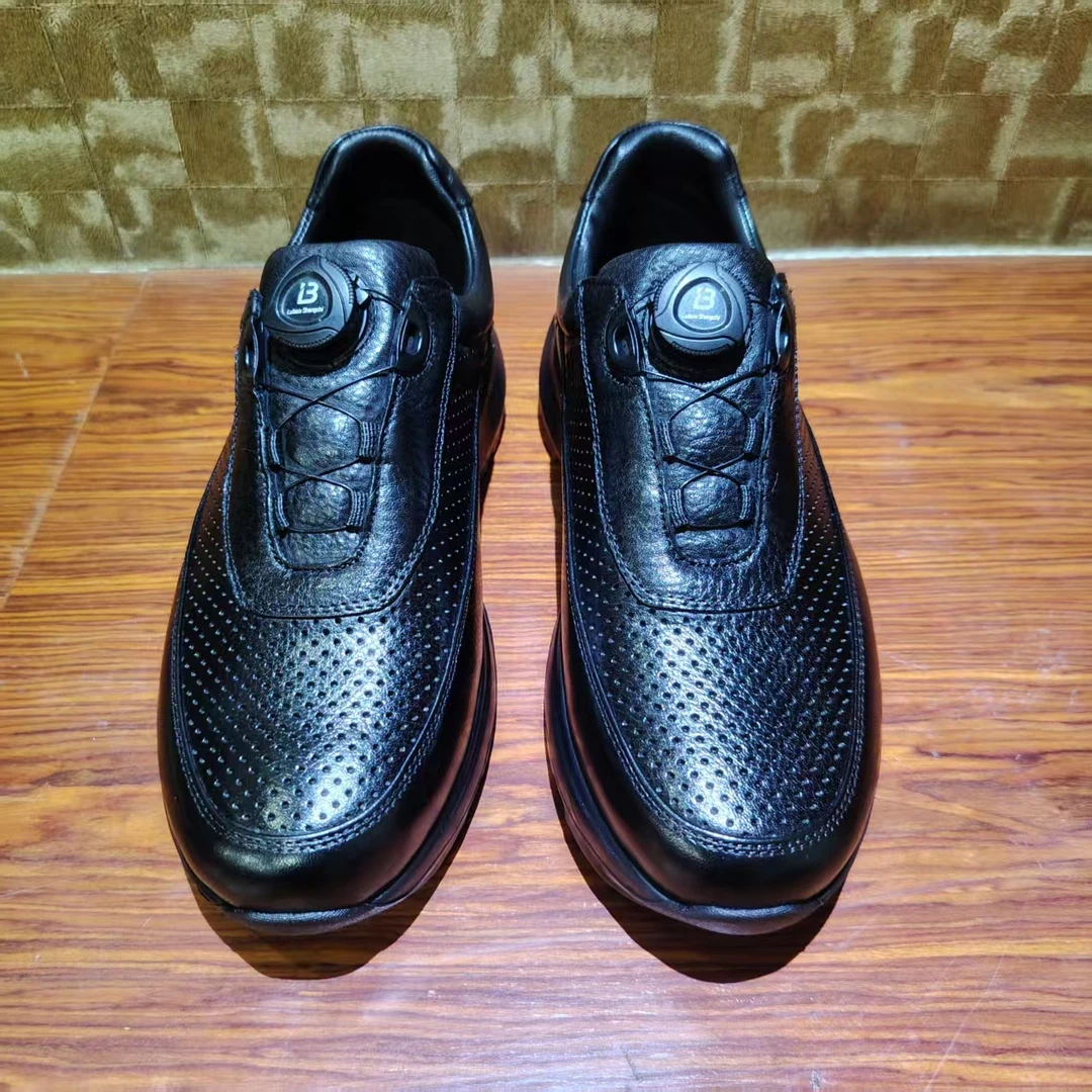 新款2025夏季鹿皮打眼自动扣打孔运动皮鞋超清打底透气舒适凉鞋