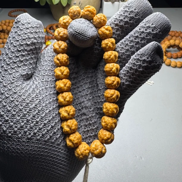 精工小蟾宗手持猴头核桃手持，全品无瑕