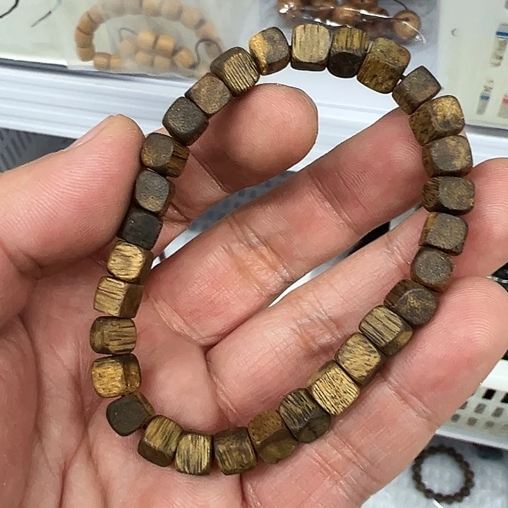 白玉菩提吊坠黄色555