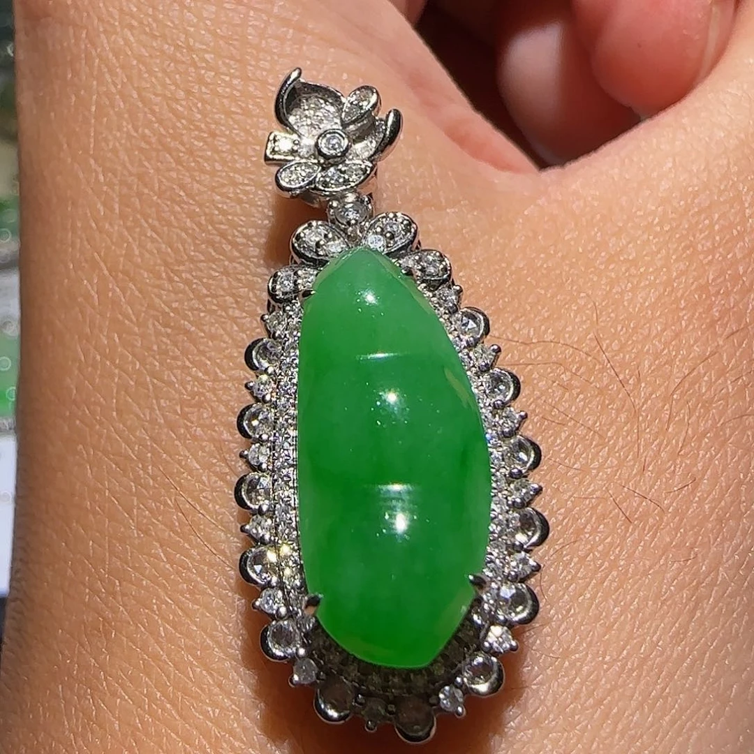 【闪购商品】翡翠18K金镶嵌颈饰天然