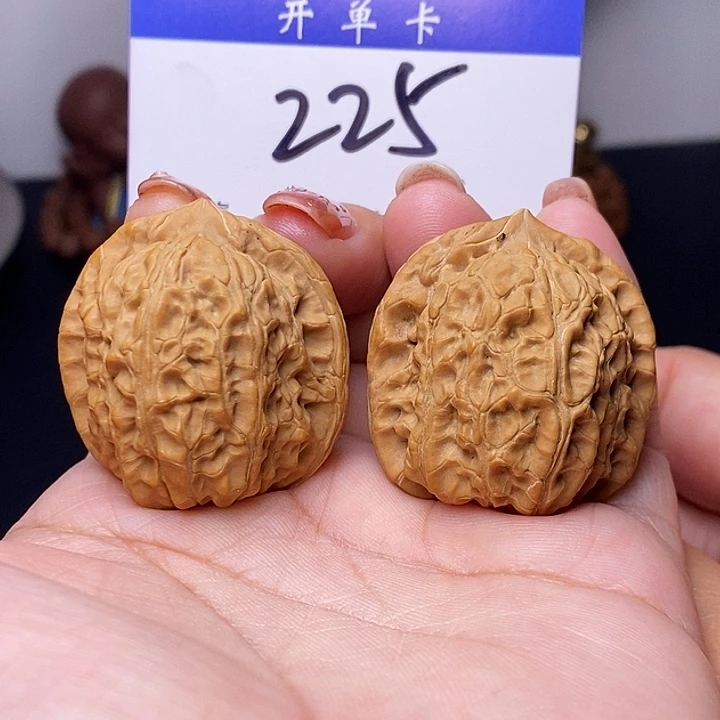 吊坠桃核龙珠36无刀痕s