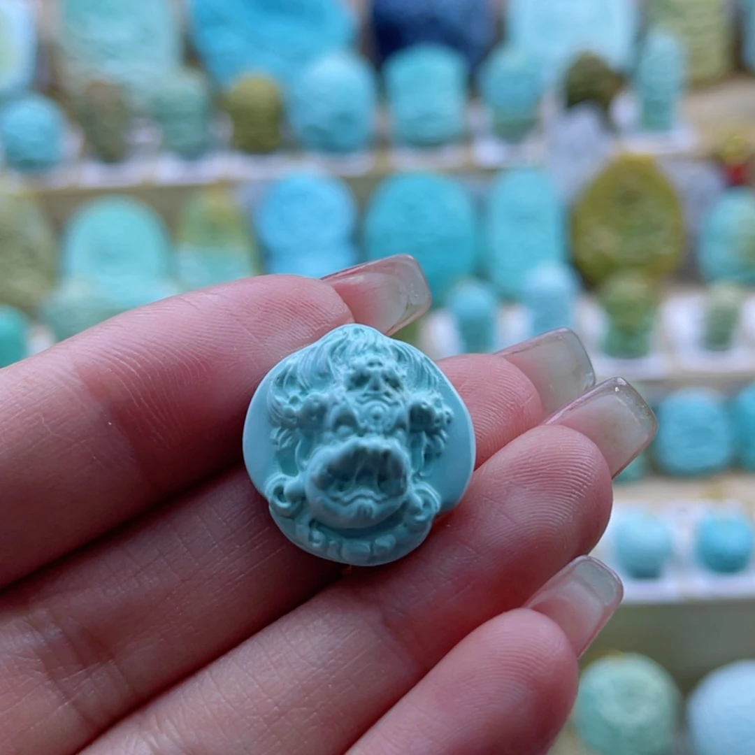 绿松石未镶嵌珠宝奇石