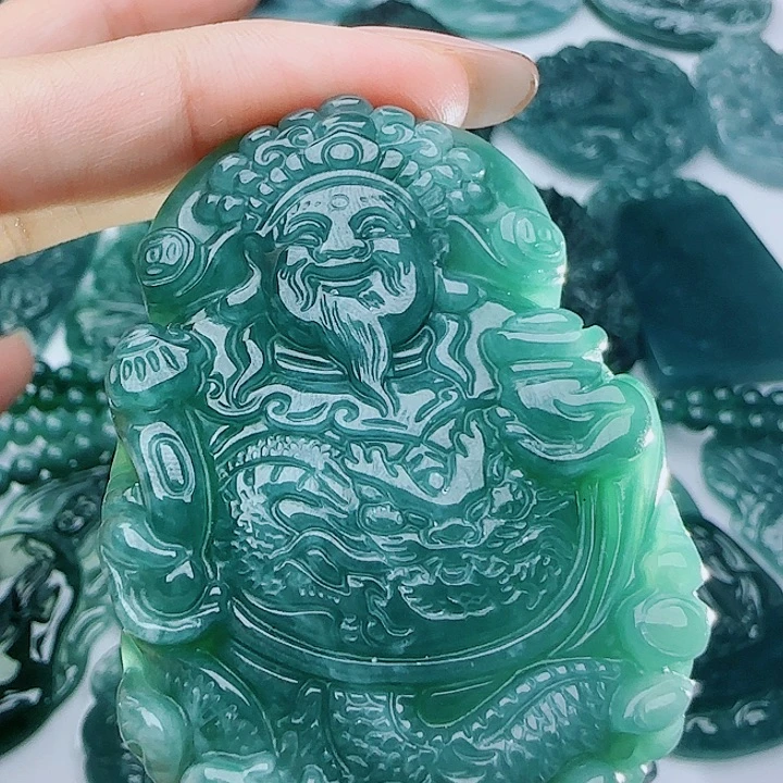 翡翠未镶嵌颈饰多样性发货天然的A货翡翠