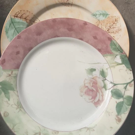 瓷陶瓷盘子碗啥都有