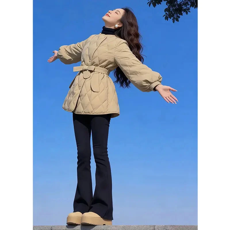 【沐浴阳光】2025冬季新款绑带收腰棉服外套女士菱格设计棉衣
