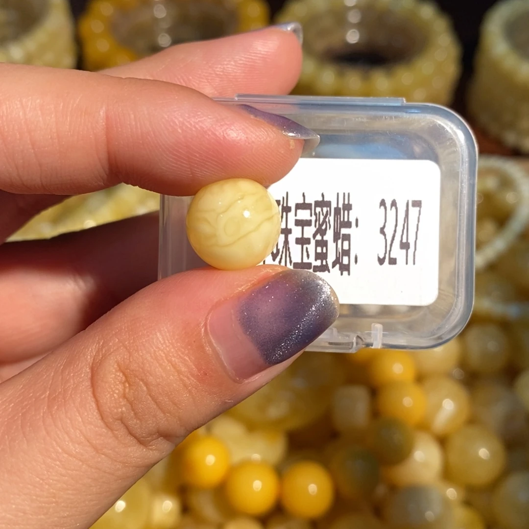琥珀未镶嵌珠宝奇石3247