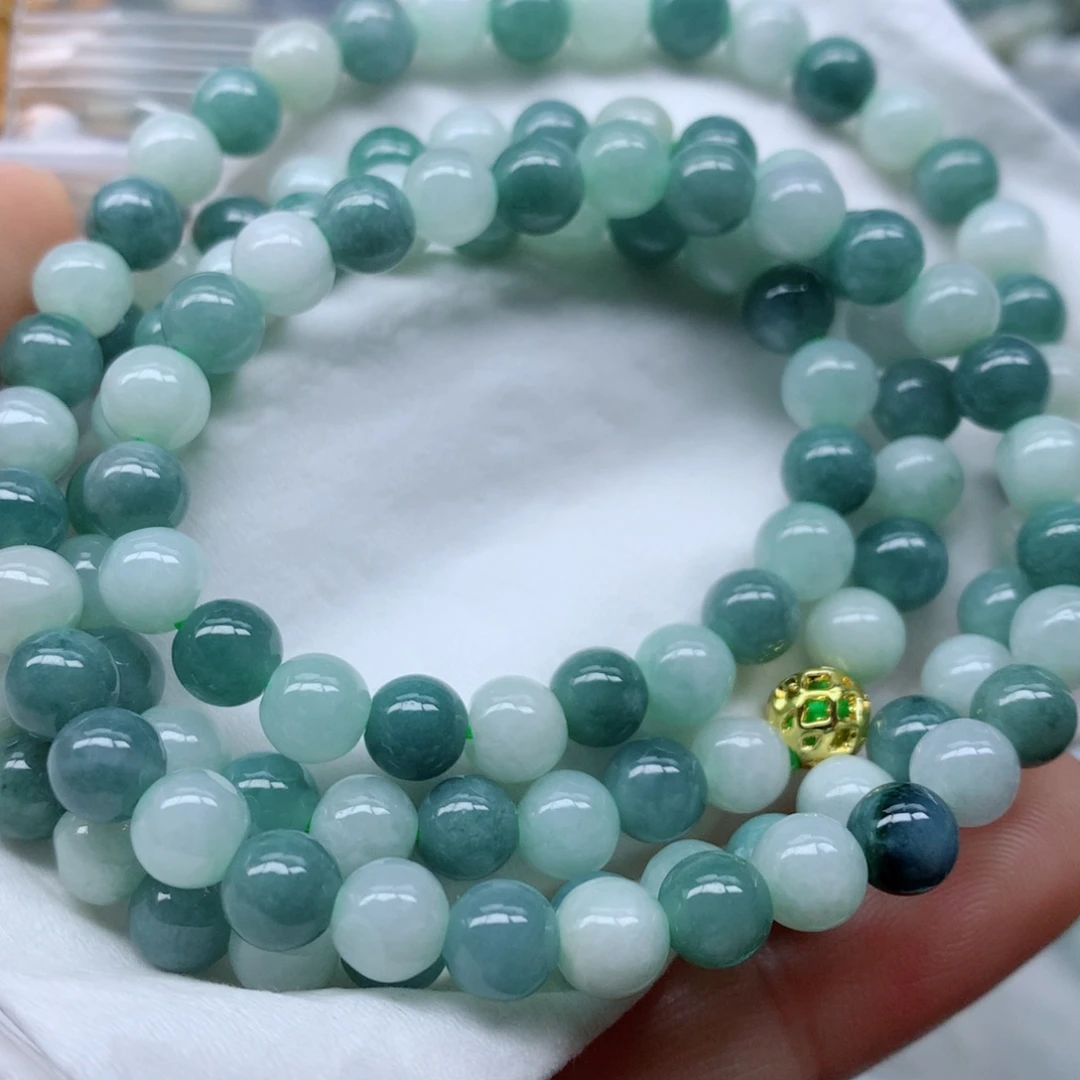 翡翠颈饰未镶嵌手串