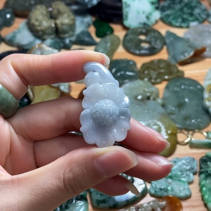 翡翠未镶嵌颈饰翡翠吊坠