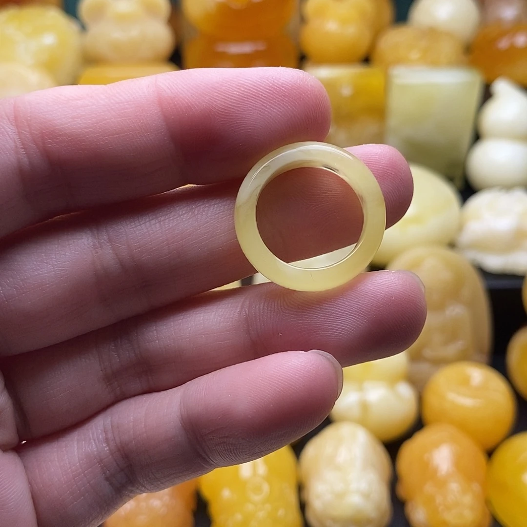 琥珀颈饰未镶嵌琥珀蜜蜡吊坠