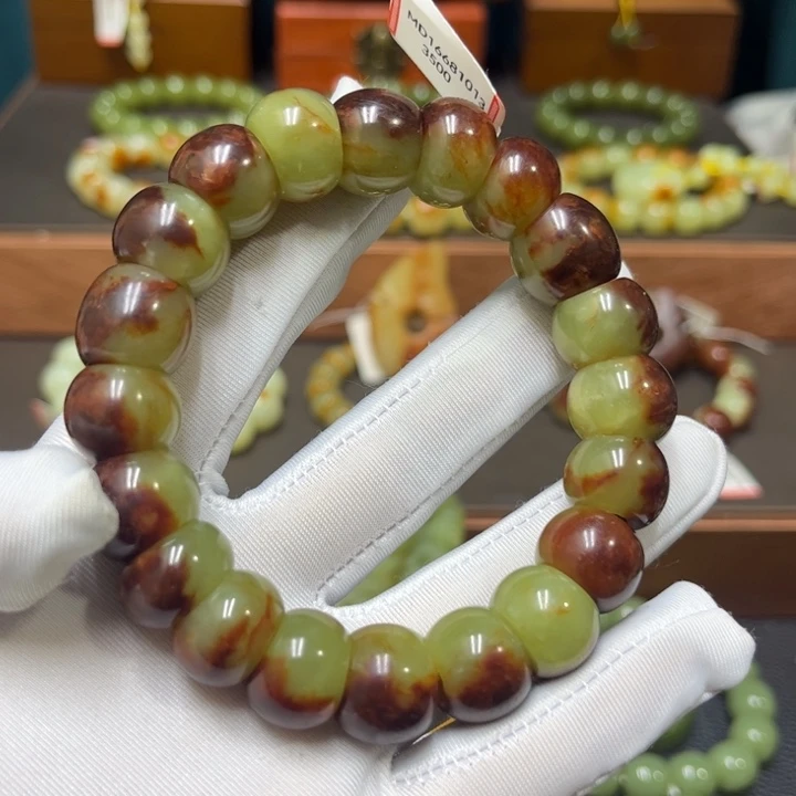 透闪石质玉未镶嵌手链