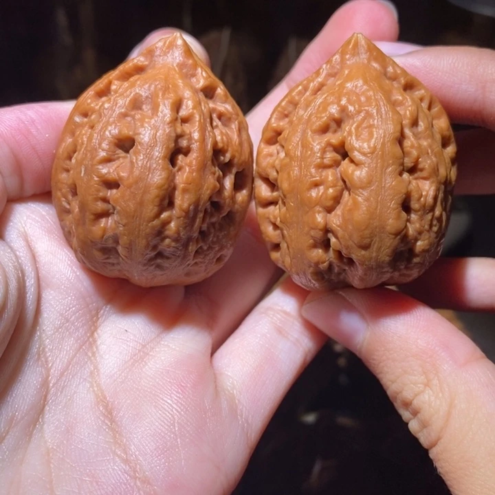 把件文玩核桃东北野生楸子小园182