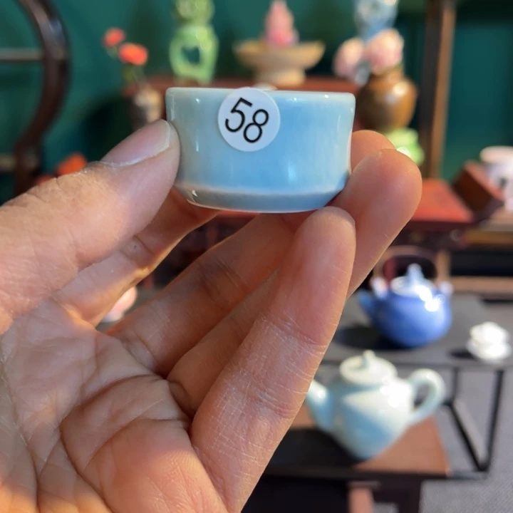 摆件R****?微陶老王迷你花瓶