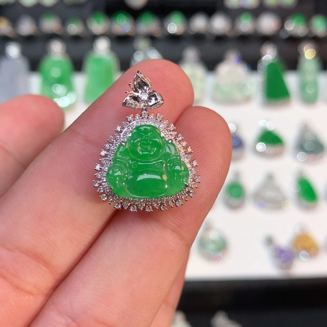 翡翠颈饰18K金镶嵌吊坠