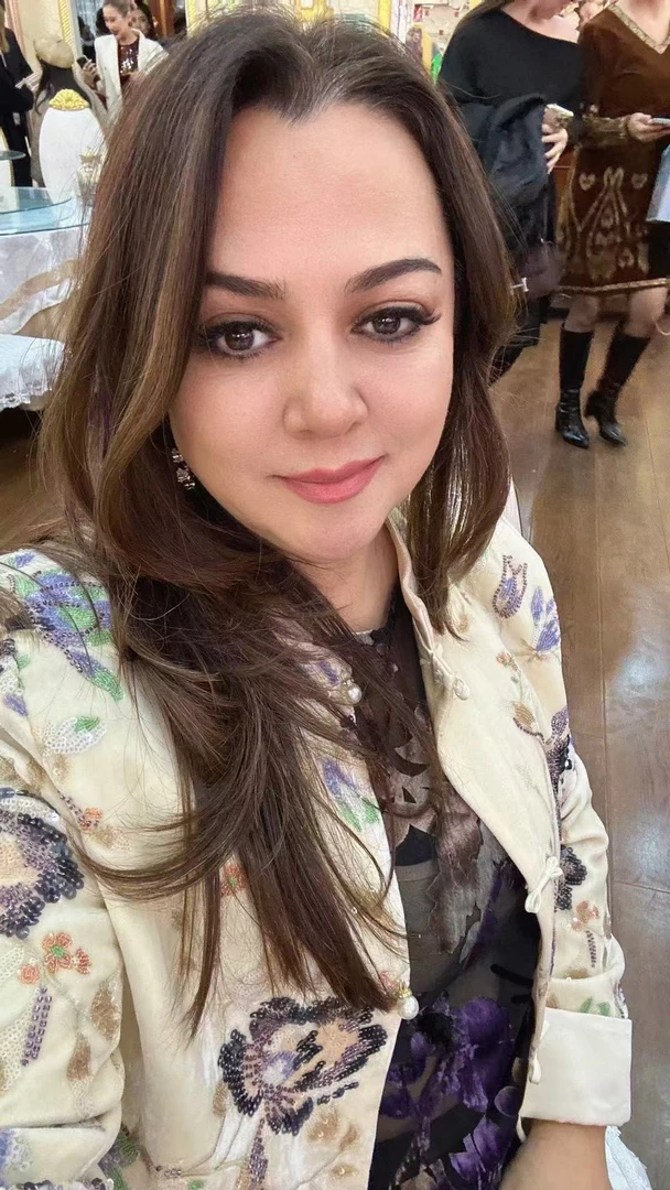 圆领厚款上衣花色女装网红