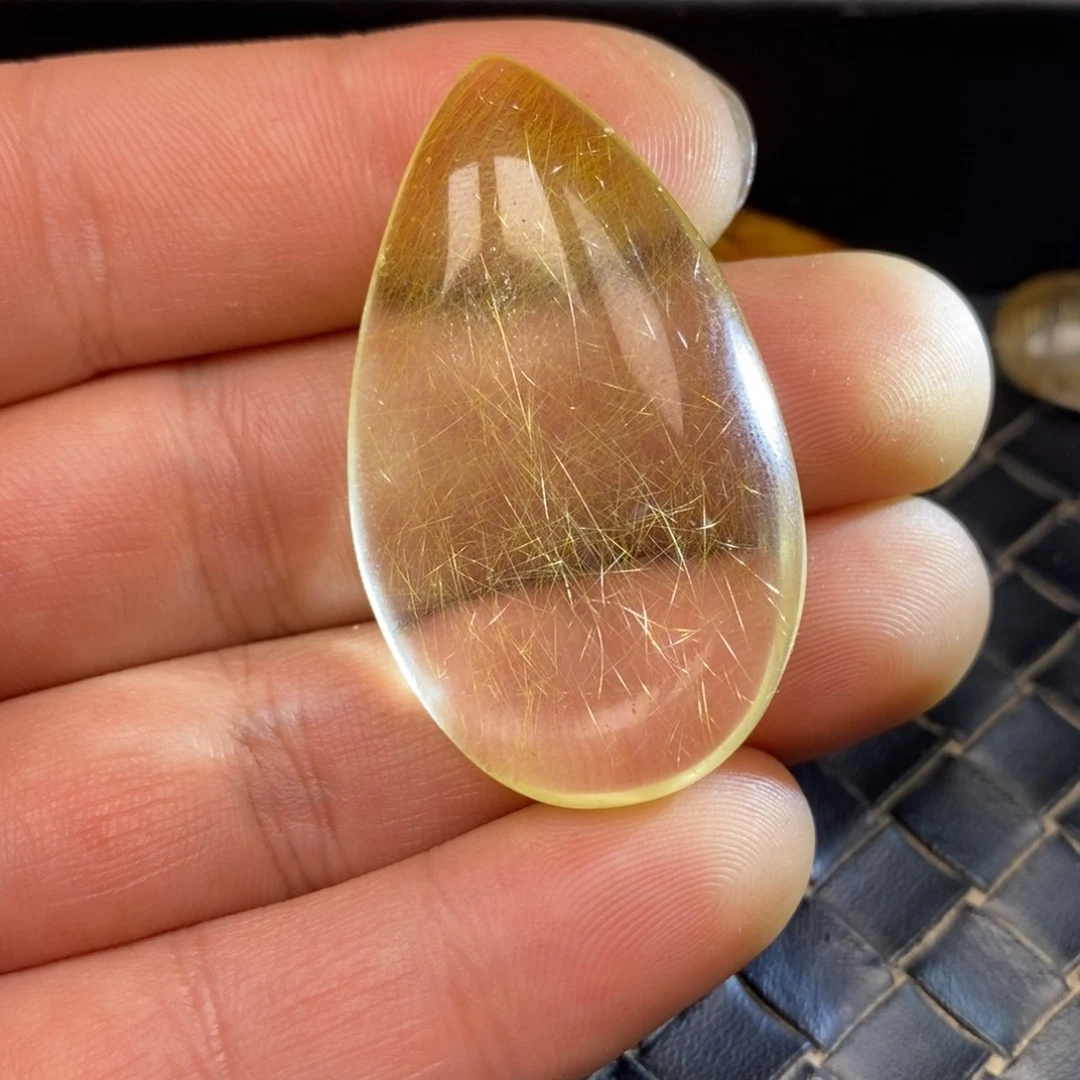 水晶颈饰未镶嵌执**心