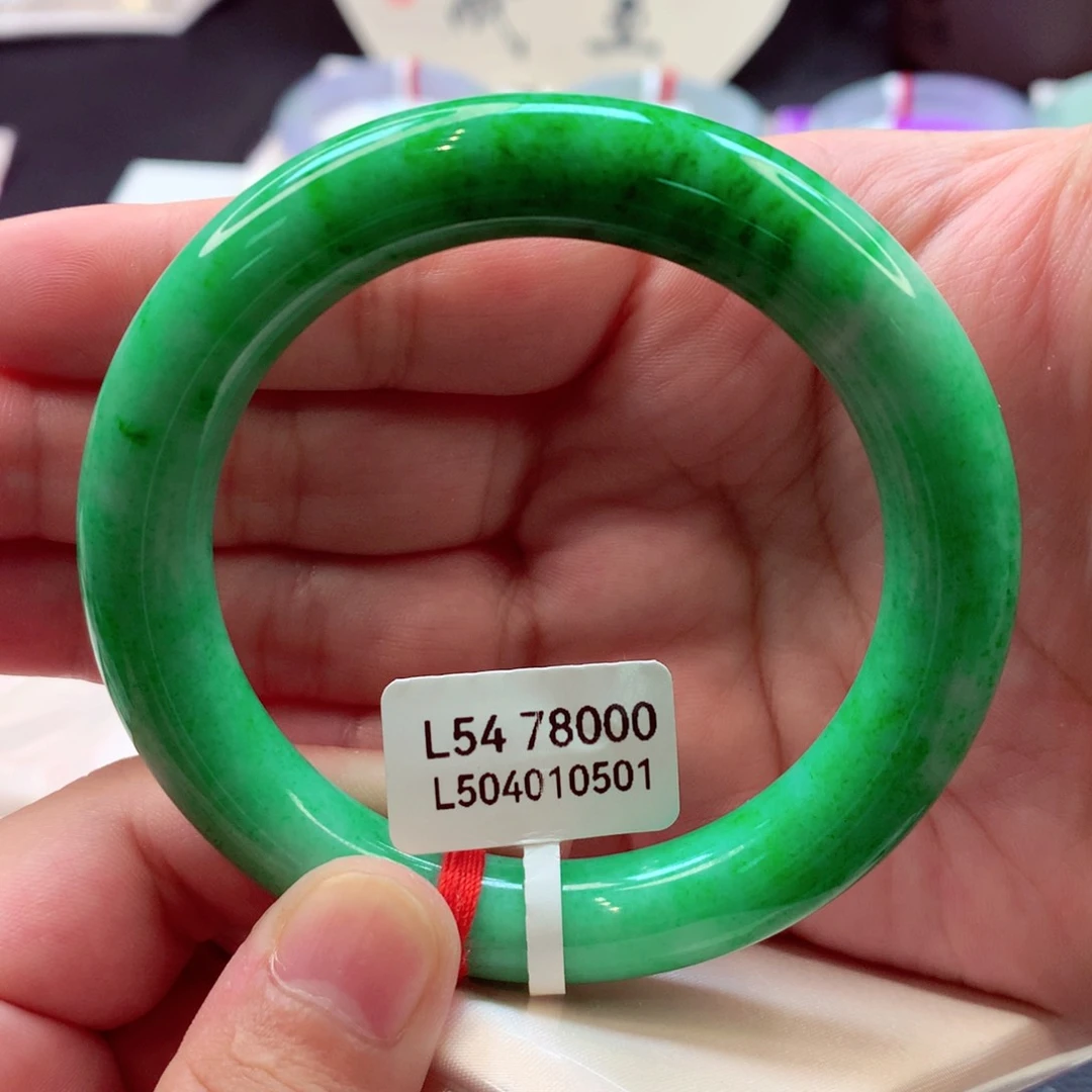 翡翠手镯未镶嵌云**然辣阳绿11