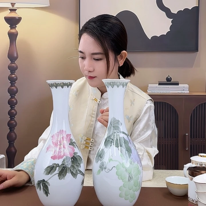 瓷35高身手绘葡萄花瓶1个