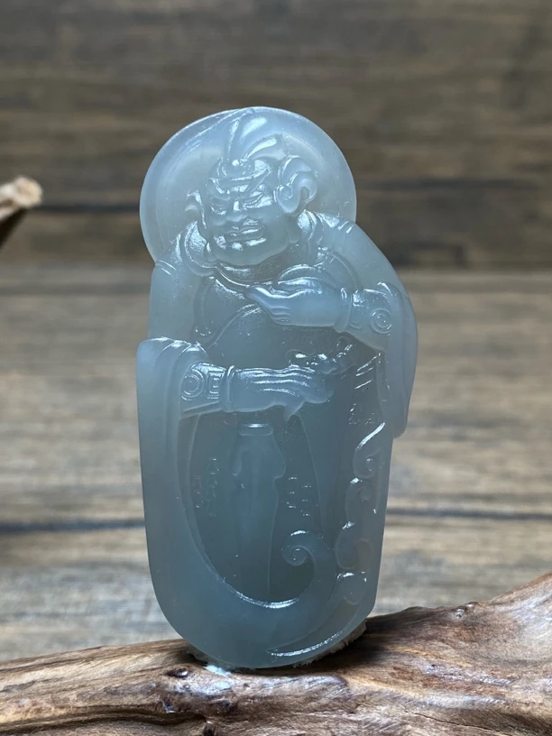 和田玉烟紫色《韦陀护法》吊坠 尺寸：59.5/30.3/7.2mm 重量：19.6g