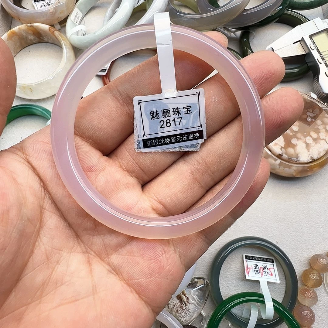 手镯玛瑙/玉髓未镶嵌