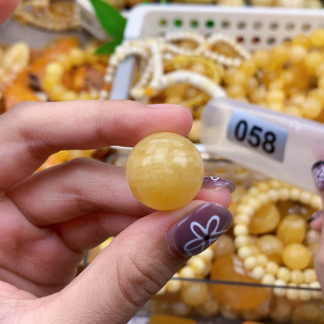 卡***咪蜜蜡未镶嵌珠宝奇石19.2