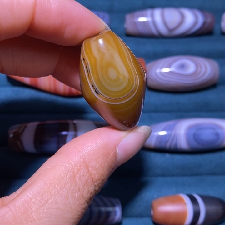 未镶嵌玛瑙/玉髓珠宝奇石