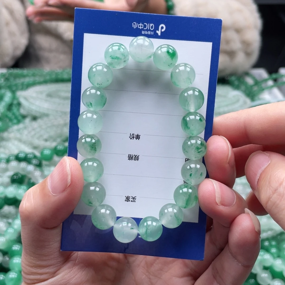 未镶嵌手串石英质玉（非洲翠）
