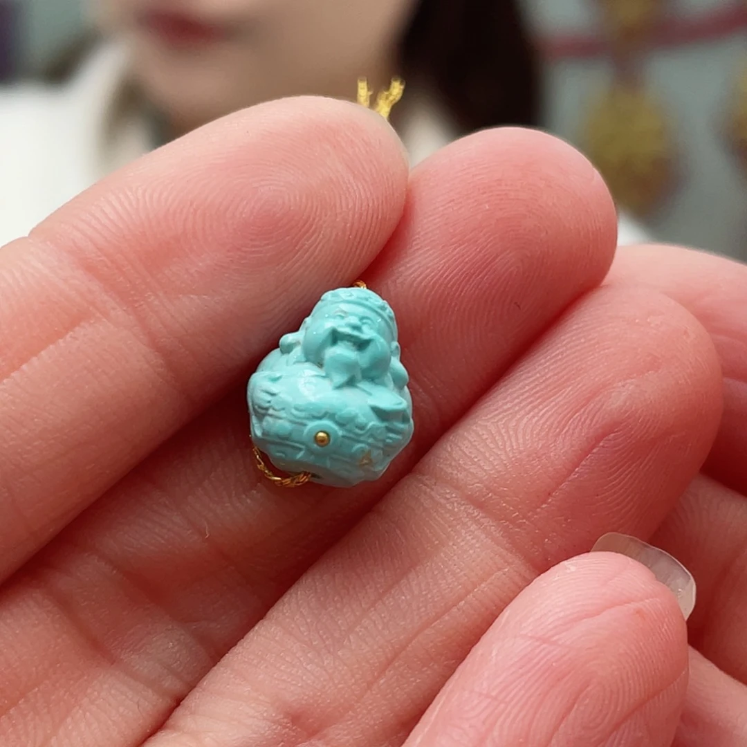 绿松石颈饰未镶嵌