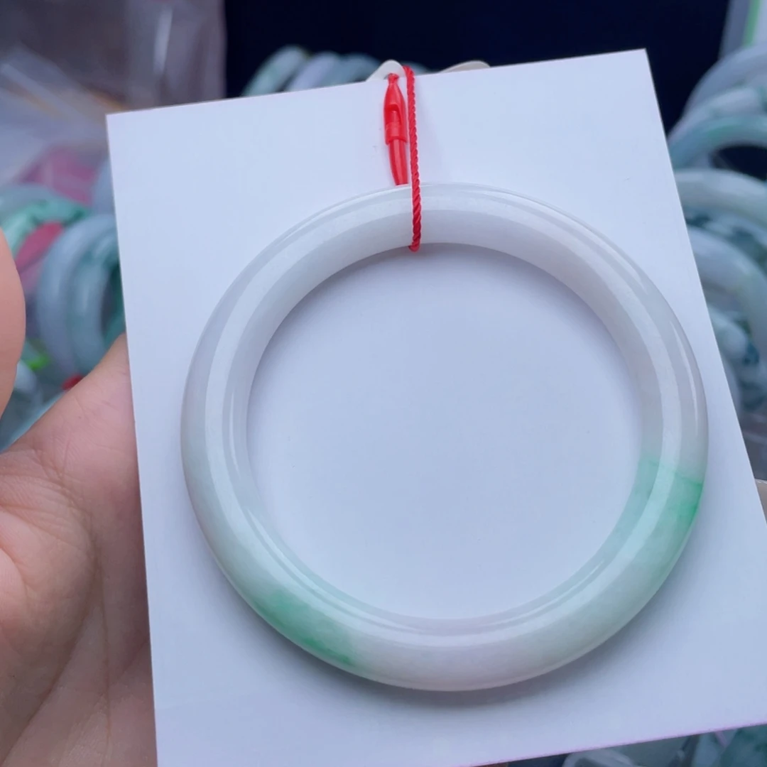 翡翠未镶嵌手镯58圈