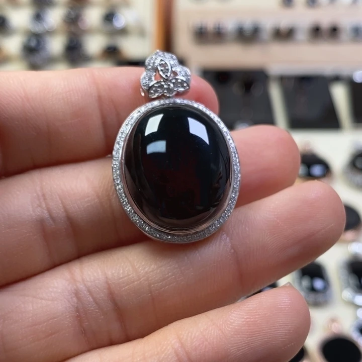 翡翠18K金镶嵌颈饰缅甸天然翡翠墨翠