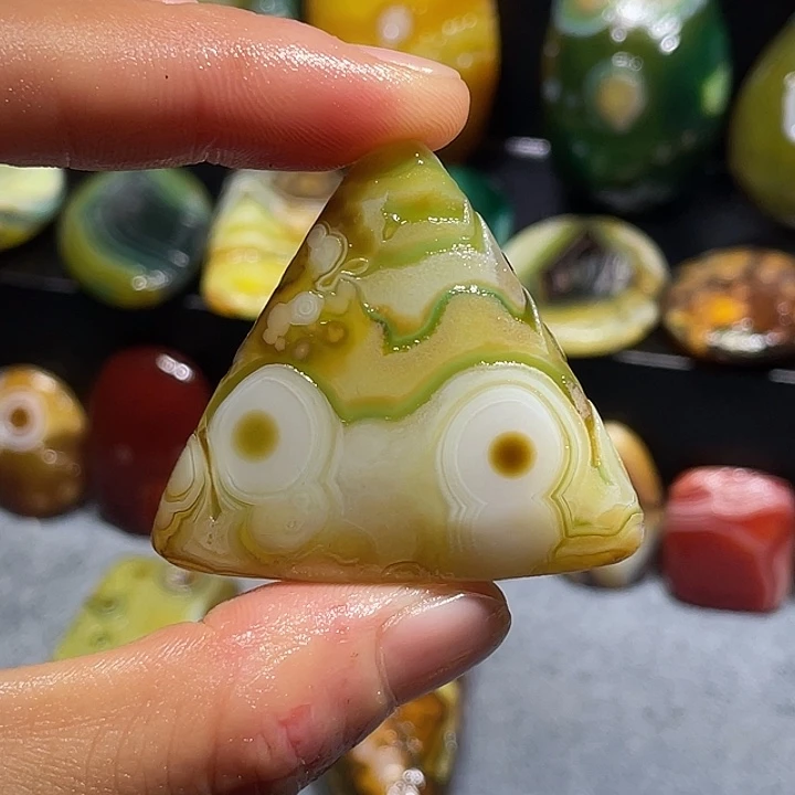 未镶嵌玛瑙/玉髓珠宝奇石