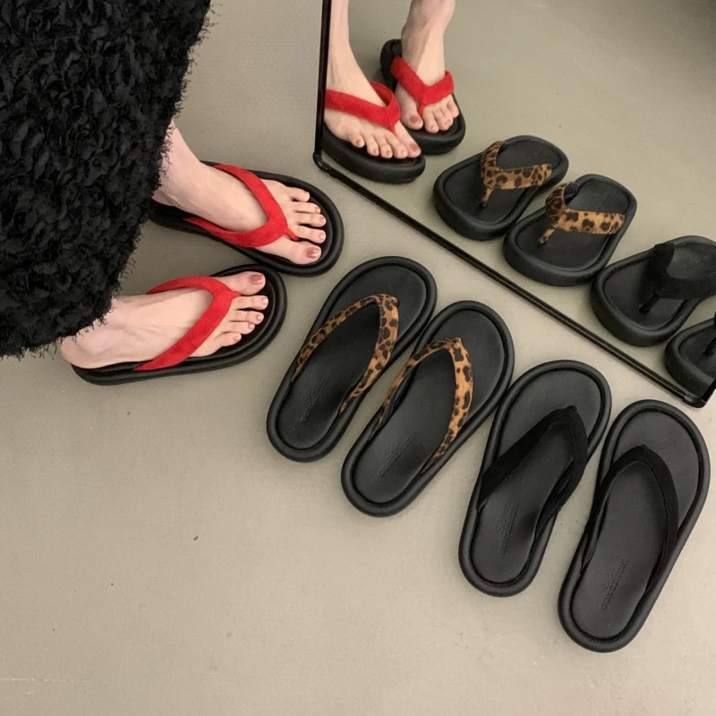 bejeaho新品人字拖鞋女夏季外穿夹脚海边沙滩鞋豹纹平底百搭防滑