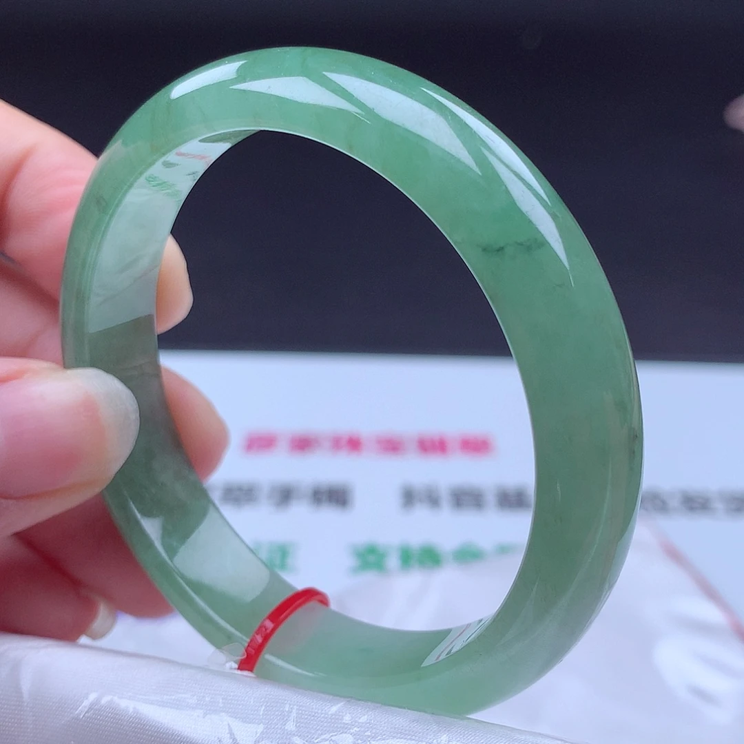 翡翠未镶嵌手镯手镯100075