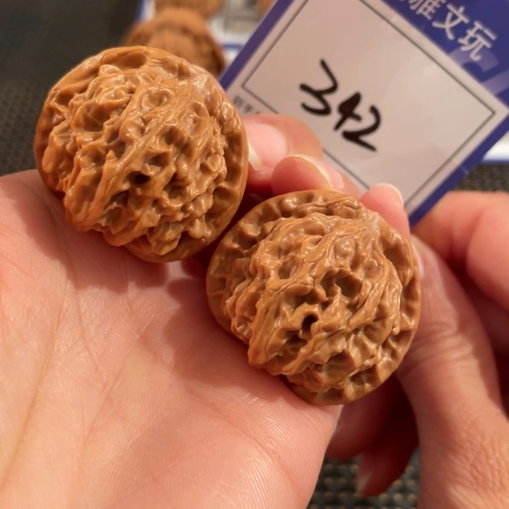 把件文玩核桃342号3.5小秦闷