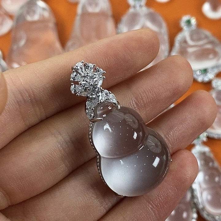 石英质玉银S925镀金镶嵌颈饰