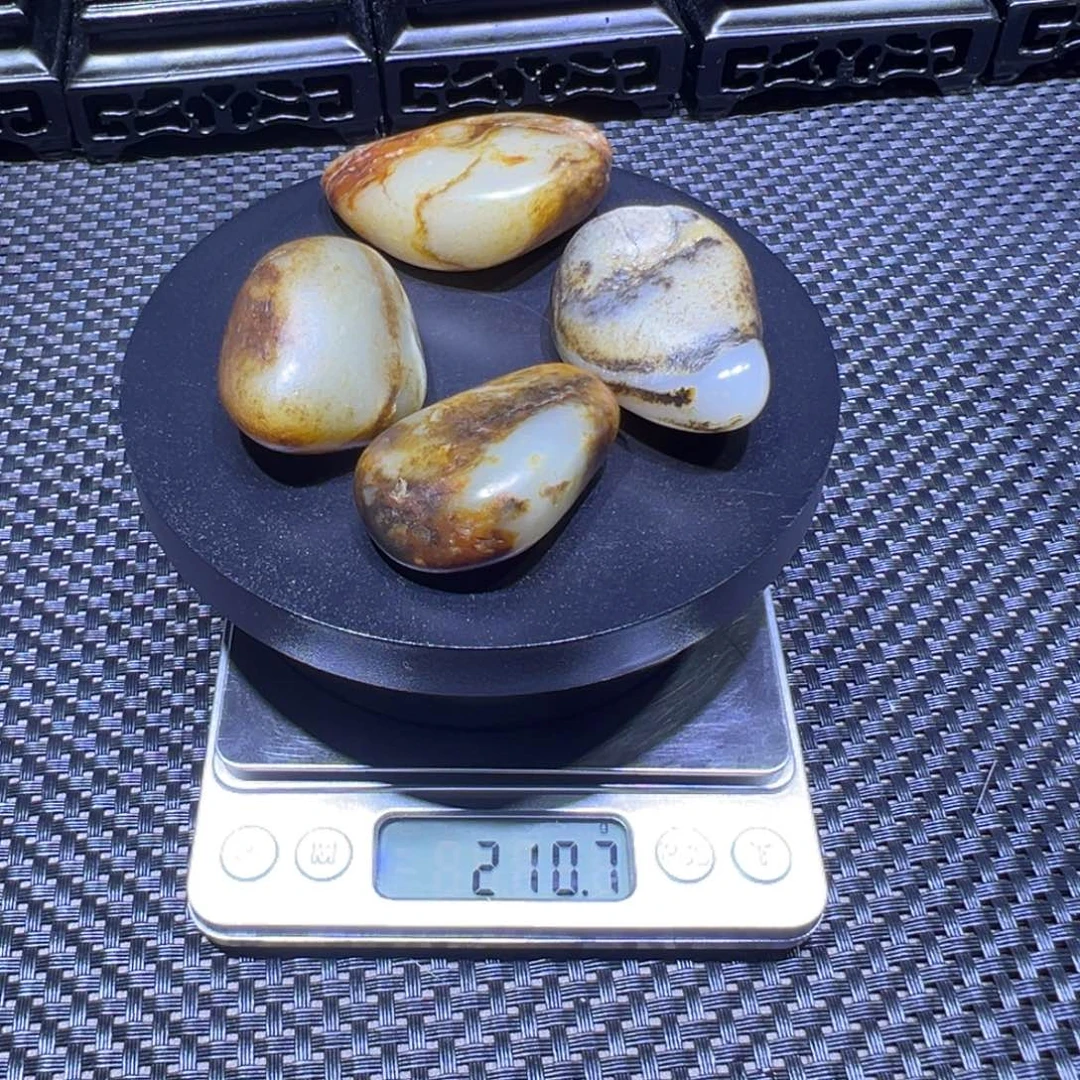 和田玉（子料）未镶嵌吊坠(不含链)210
