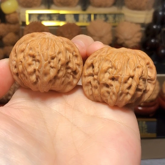 特价福利：山地红皮磨盘（不退不换）