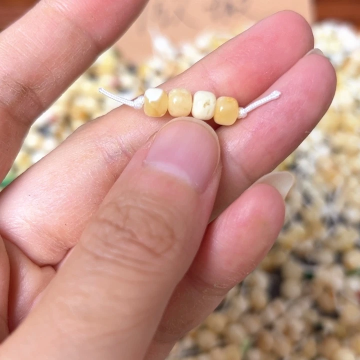 蜜蜡未镶嵌裸石5.3mm一组