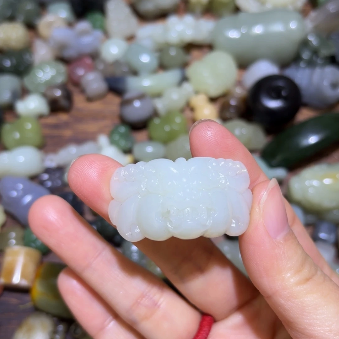 和田玉未镶嵌珠宝半成品