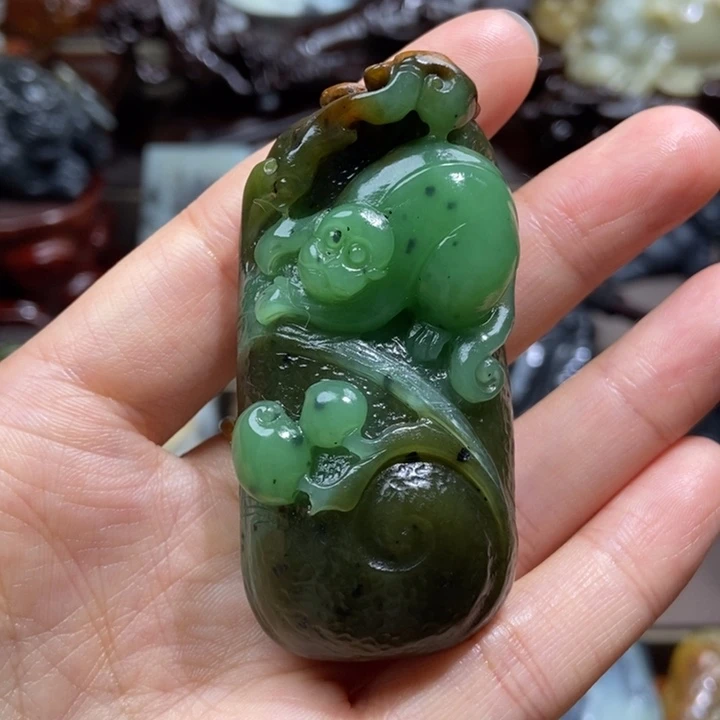 颈饰未镶嵌和田玉